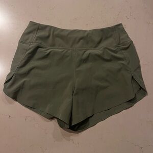 Athleta Run With It 3.5” Short